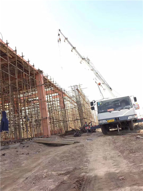 玉林市吊车作业的安全注意事项有哪些？